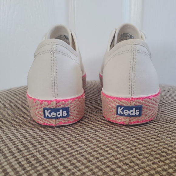 Keds Women's Sneakers in White with Pink Trim - Picture 3 of 7